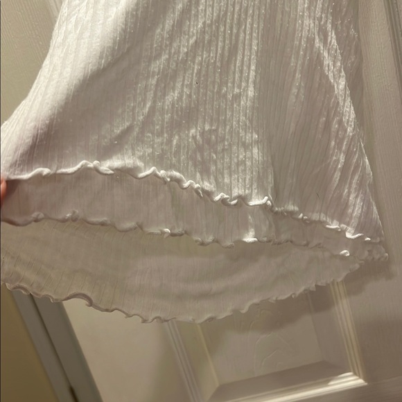 JLO White Ruffled Backless Tank Top - Picture 4 of 8